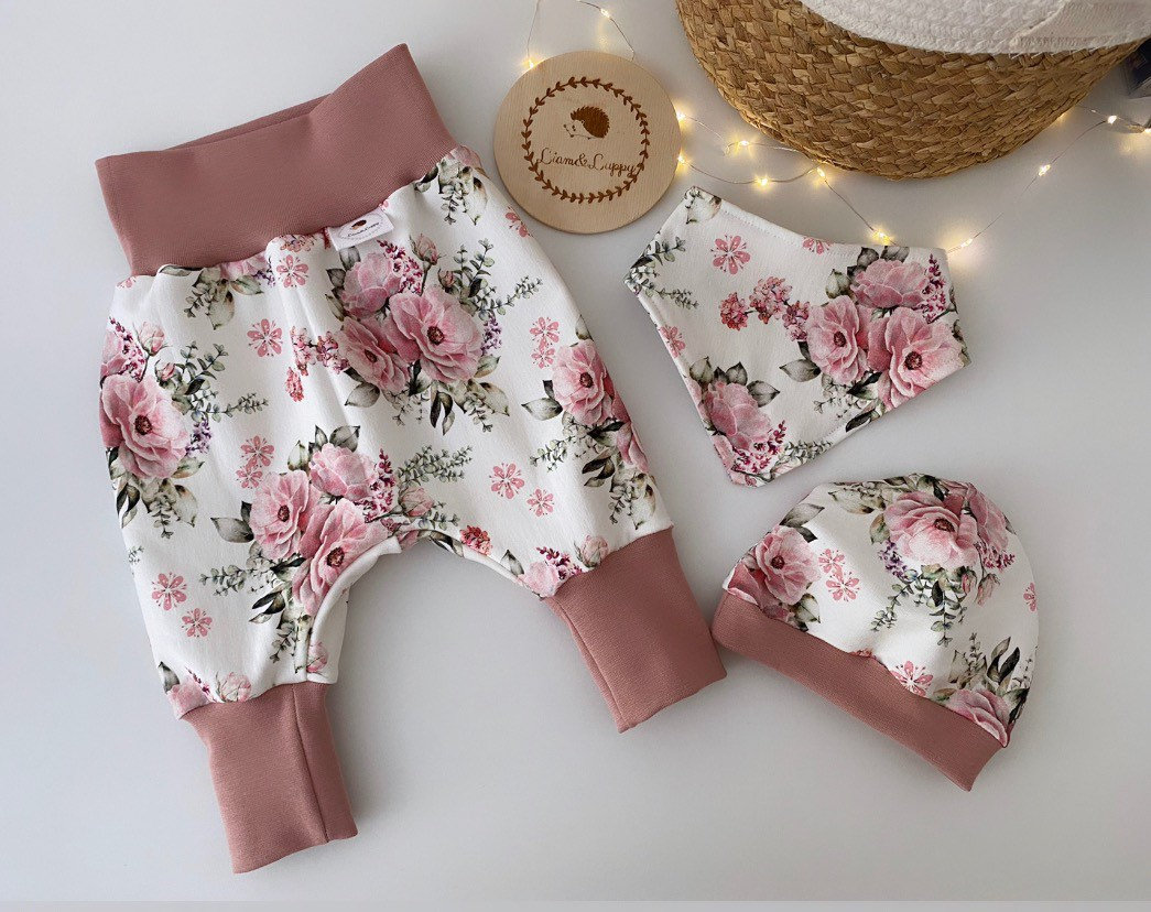 Zestaw Niemowlęcy 56 62 68 74 Spodnie, Czapka I Trójkątna Chusta, Wyposażenie Początkowe, Komplet Noworodkowy, Majtki Dziewczęce, Spodnie von LiamLuppyhandmade