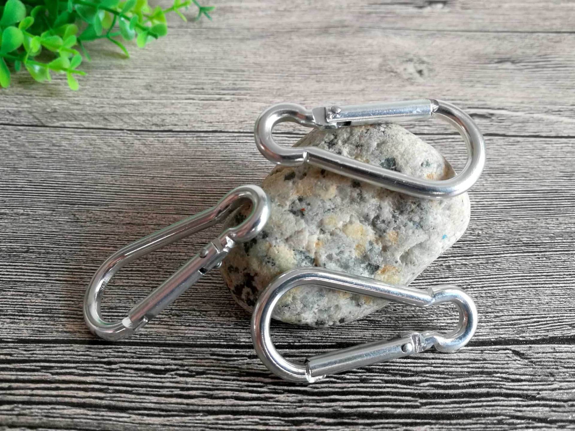 Schüttgutkarabiner, Silber Aluminium Karabinerhaken 30 Stück Schüttgutkarabiner, Silber Aluminium Karabinerhaken 30 Stück von Liandeng