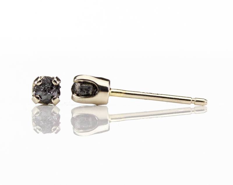 3 Mm 14K Weißgold Ohrstecker Mit Schwarzen Diamanten - Schwarze Rohdiamanten Gold April Geburtsstein von LiansElegance