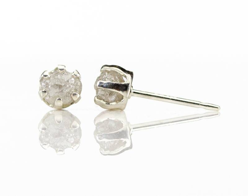 4mm Rohdiamant Ohrstecker Auf Sterling Silber - Weiße Uncut Rohdiamanten April Geburtsstein 6-Zange von LiansElegance