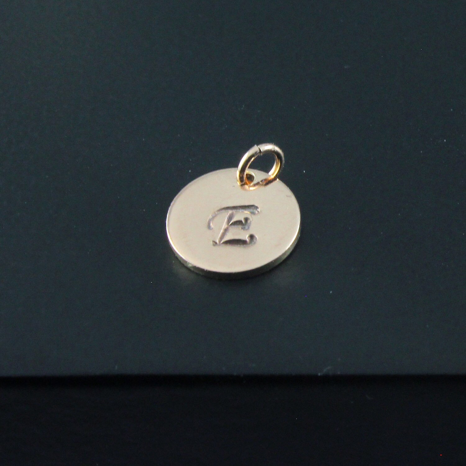 Add On Tag in 14K Roségold Filled - Initial Disk Personalisierter von LiansElegance