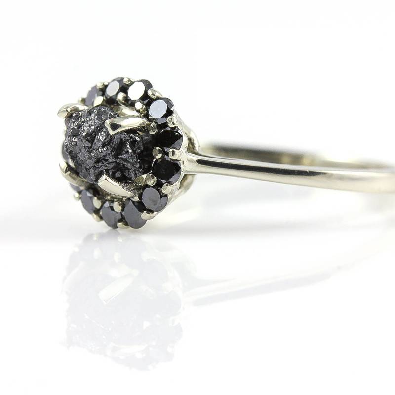 Halo Ring 1.0 Karat Rohdiamant - 14K Goldring Mit Geschliffenen Diamanten Schwarz Geschliffene Verlobungsring Runder Design von LiansElegance