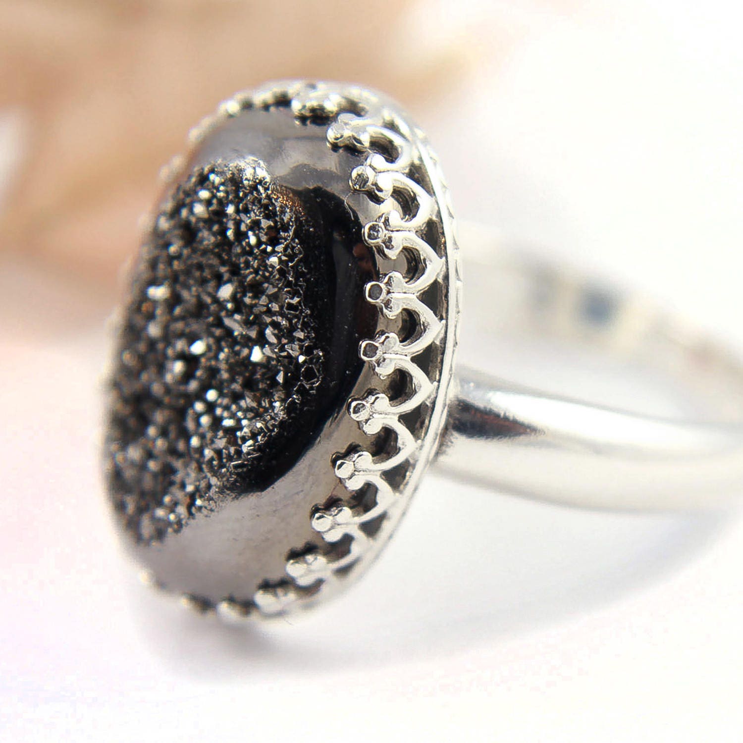 Oval Druzy Quarz Ring - Sterling Silber Drussy Lünette Set Grauer Drusy Stein April Birthstone von LiansElegance