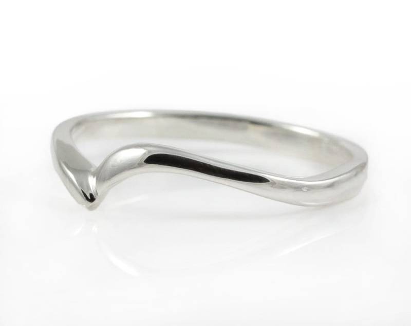 Silber Ehering - Swirl Design Schlichter Ring Custom Band Made To Go Mit Diamant von LiansElegance