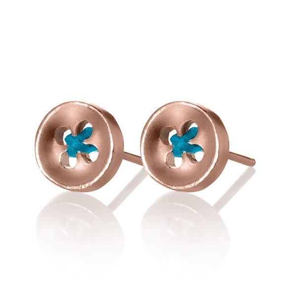 Knopf Ohrringe, Wählen Sie Ihre Ohrringe Farbe, Ohrstecker, Rot Gold Farbe Mini Knopf, Handgemacht Knopf Ohrringe, Wählen Sie Ihre Ohrringe Farbe, Ohrstecker, Rot Gold Farbe Mini Knopf, Handgemacht von LiatWaldmanJewelry