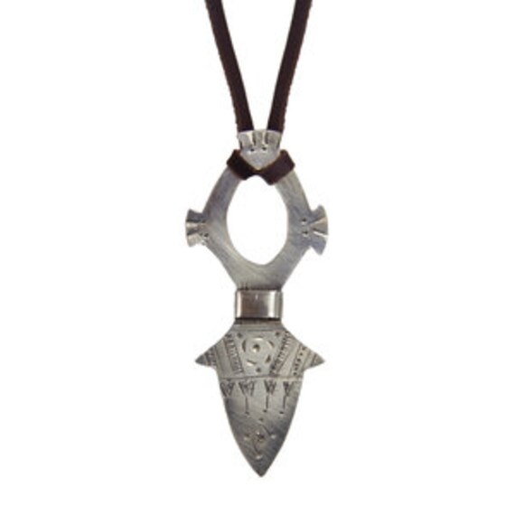 Tuareg Kreuz Halskette Tuareg Kreuz Halskette von Libbywillinghamdesig