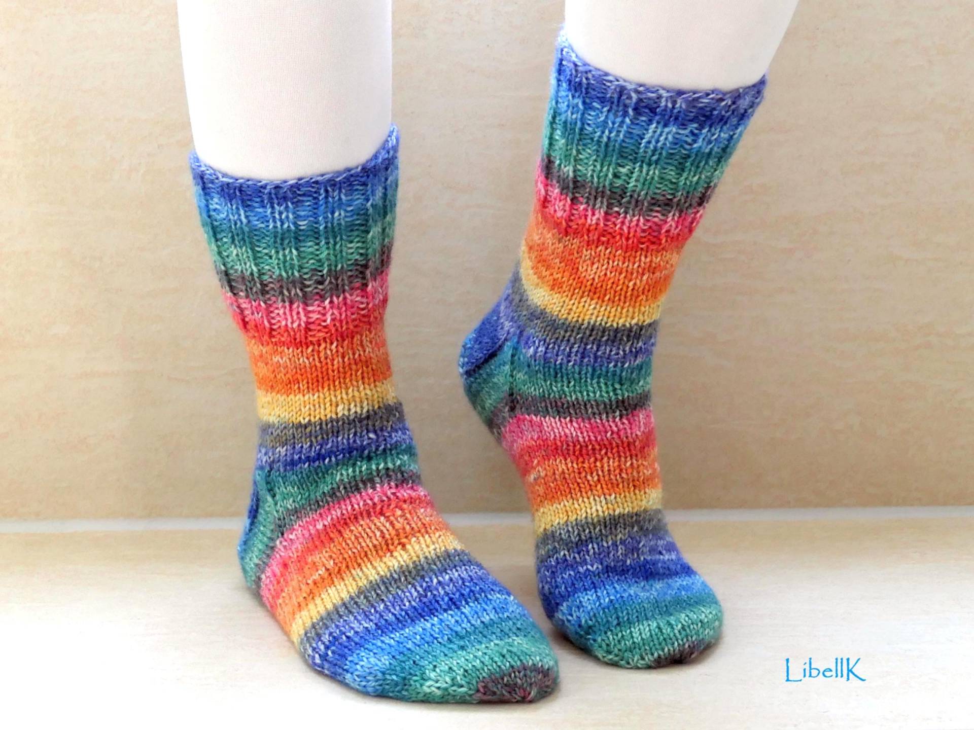 Gestrickte Socken Gr. 38/39 Orange Bunt Farbenfroh Handgestrickte Strümpfe Wolle von LibellK