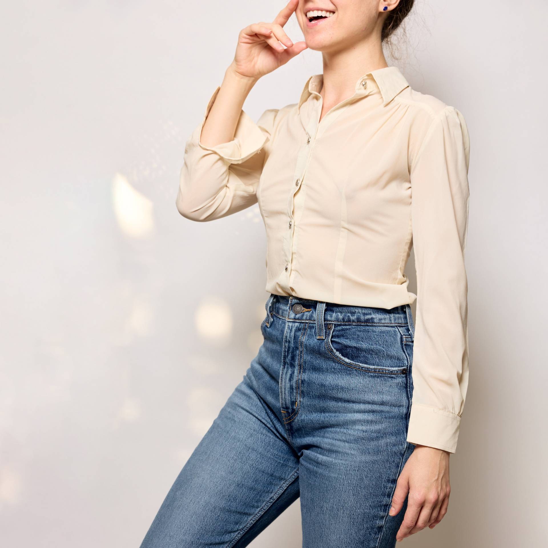 Cowgirl Vintage Sheer Button Top Cowgirl Vintage Sheer Button Top von LibertyAndPenn