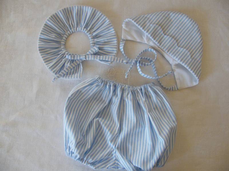 Set Geburt 1/3/6 Monate in Blau Und Weiß Gestreifter Baumwolle Begin, Bloomer, Kragen Set Geburt 1/3/6 Monate in Blau Und Weiß Gestreifter Baumwolle Begin, Bloomer, Kragen von LibertyCompagnie