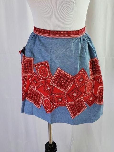 1970Er Schürze Vintage 70Er Jahre Western Bandana Leinen 1970Er Schürze Vintage 70Er Jahre Western Bandana Leinen von LibertyMarensVintage