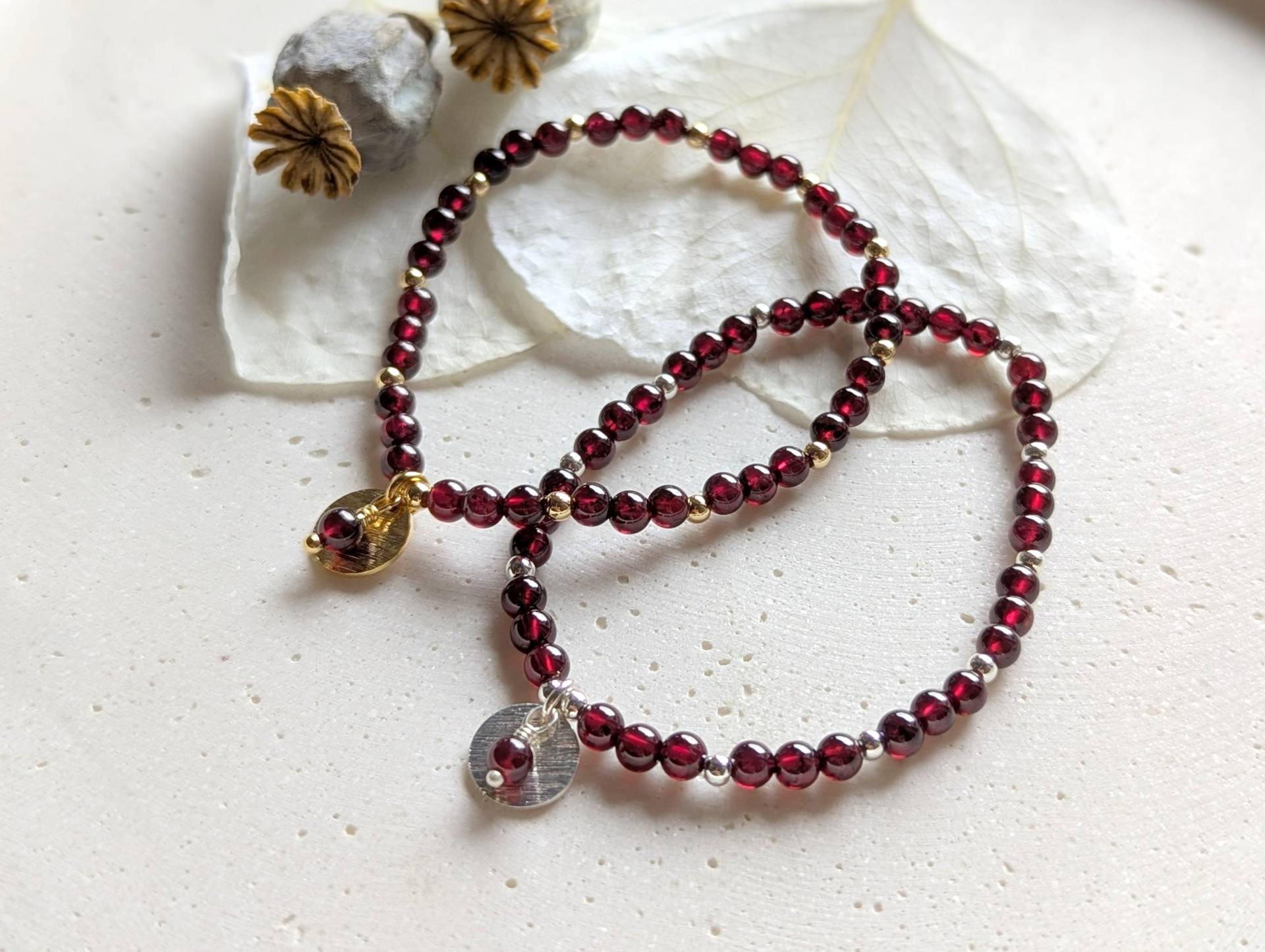 Armband Granat Rot I Lebensstein Sternzeichen Skorpion Geburtsstein Sterling Silber Vergoldet Geschenk Geburstagsgeschenk Armband Granat Rot I Lebensstein Sternzeichen Skorpion Geburtsstein Sterling Silber Vergoldet Geschenk Geburstagsgeschenk von LichtmomentbyAna