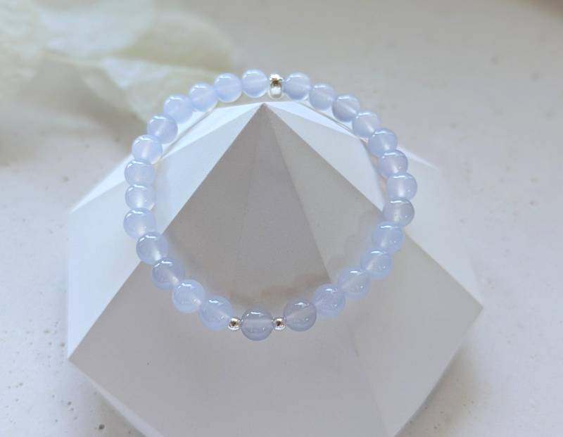 Chalcedon Armband Geburtstagsgeschenk Edelstein Heilstein Armband, Yoga Schmuck Geschenkidee, Handgemachter von LichtmomentbyAna