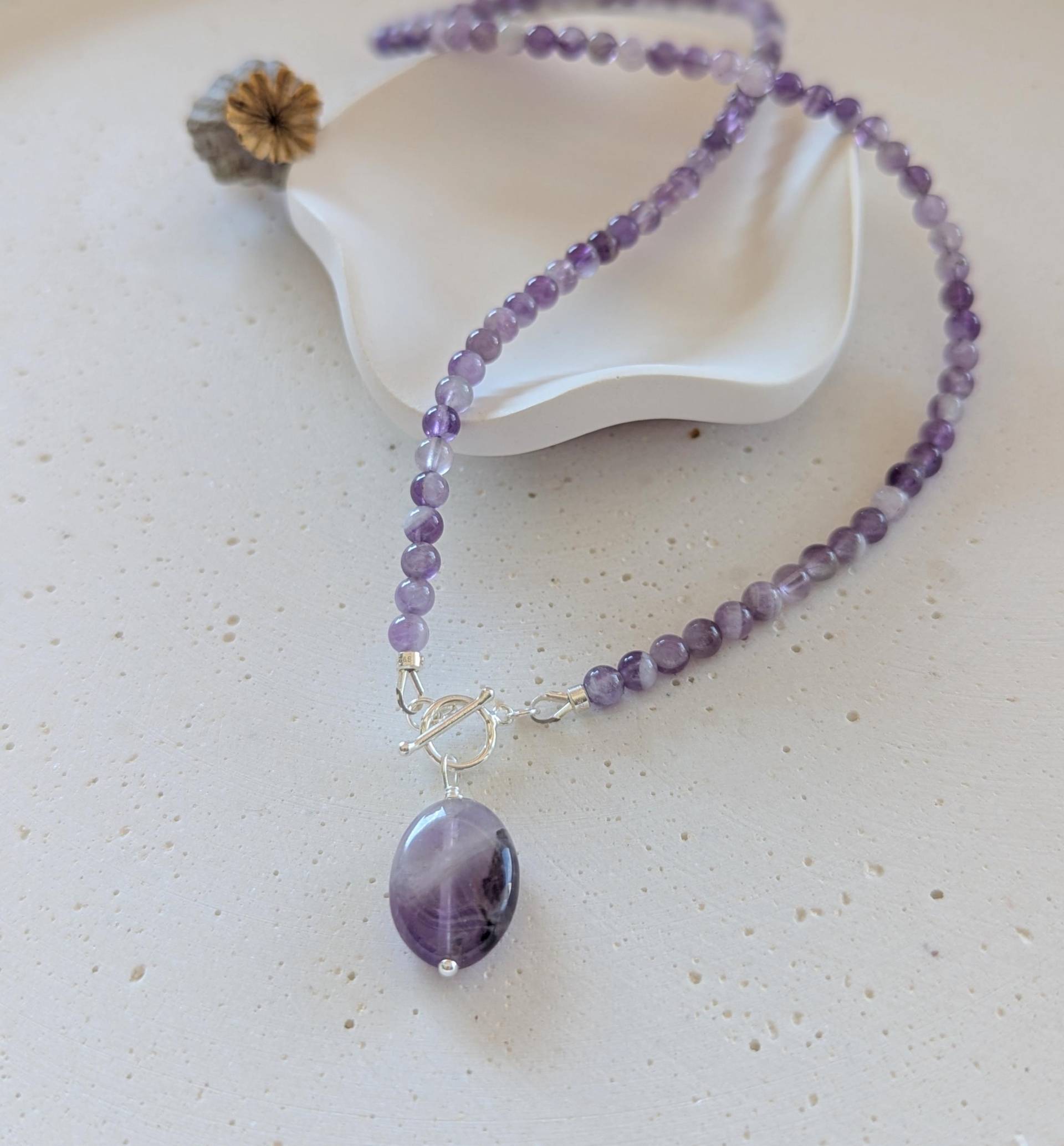 Edelstein Halskette Amethyst, Geburtstagsgeschenk Heilstein Kette Mit Knebelverschluss, Amethyst Anhänger, Geschenkidee Für Frauen von LichtmomentbyAna