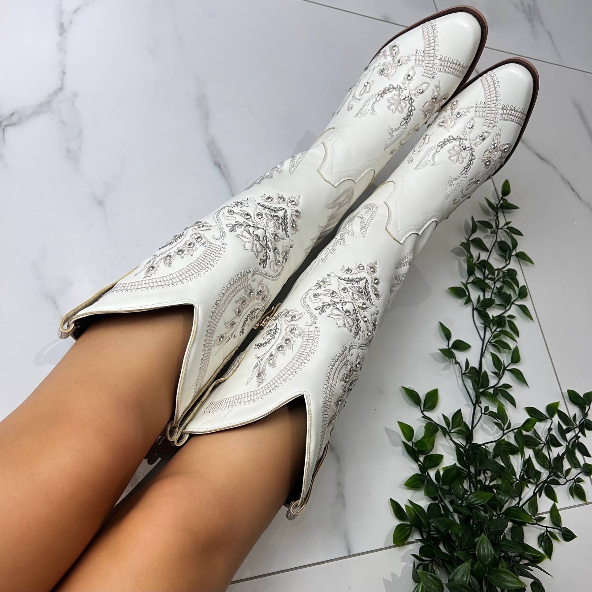 Cowboy Westernstiefel Weiß Bestickt von LidiaSophia