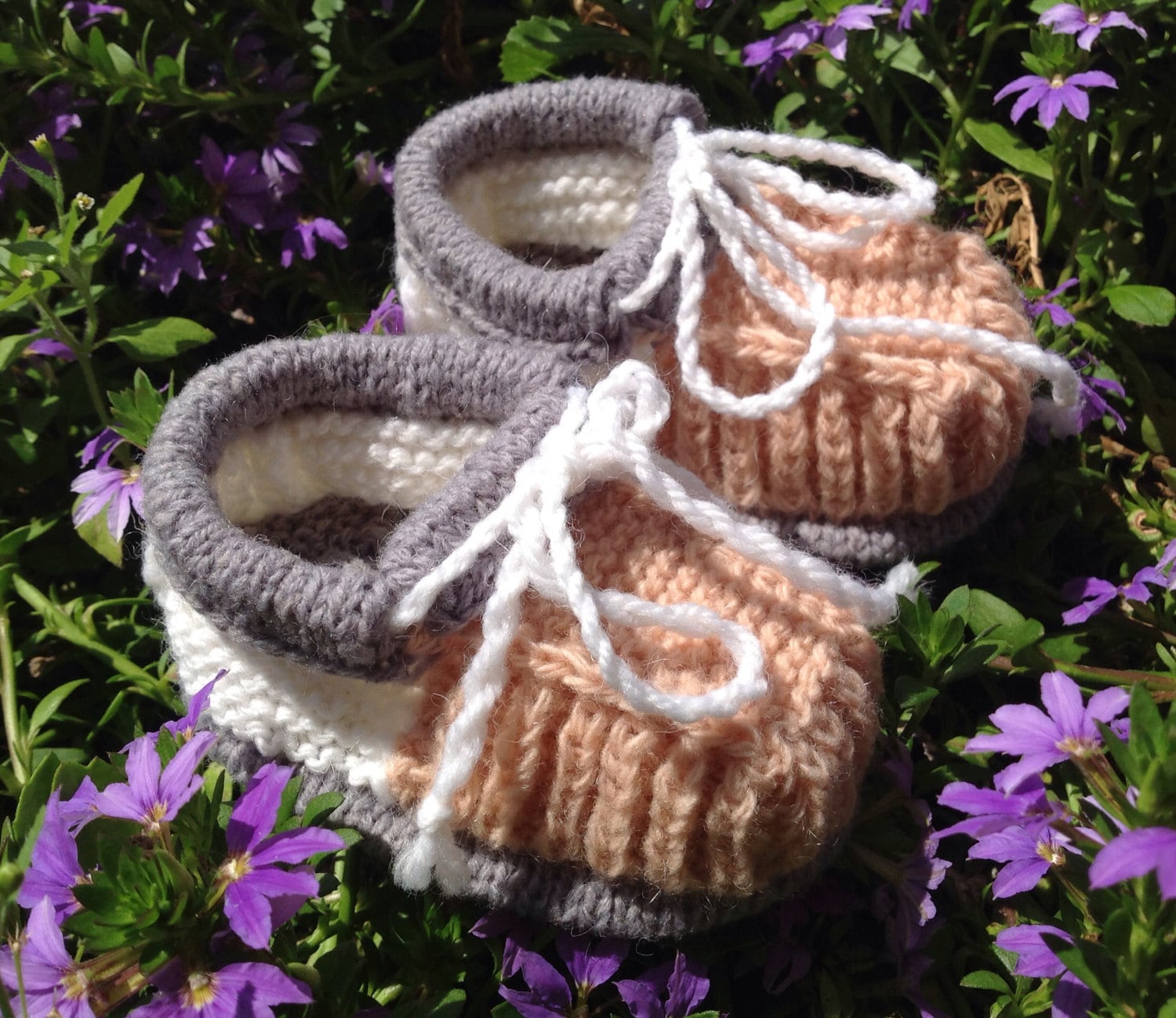 Baby Booties Boho Strick-Booties Gestrickte Baby-Booties Wolle Ugg Boots Jungen-Booties Baby-Dusche-Geschenk Funky Baby Booties Boho Strick-Booties Gestrickte Baby-Booties Wolle Ugg Boots Jungen-Booties Baby-Dusche-Geschenk Funky von LidiasKnits