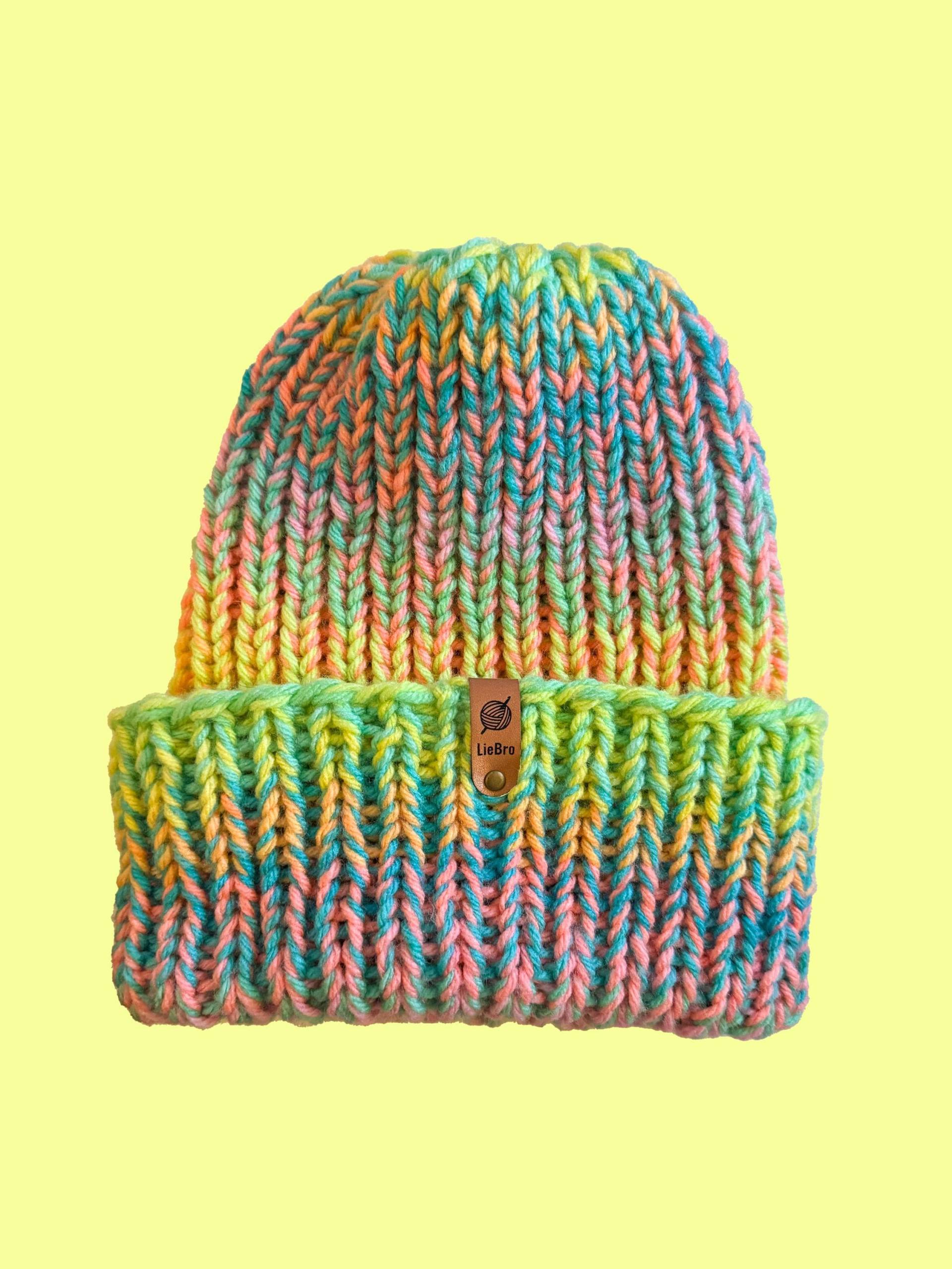 Neon Regenbogen Strickmütze - Handgestrickte Acryl-Mütze Für Herbst, Winter Neon Regenbogen Strickmütze - Handgestrickte Acryl-Mütze Für Herbst, Winter von LieBro
