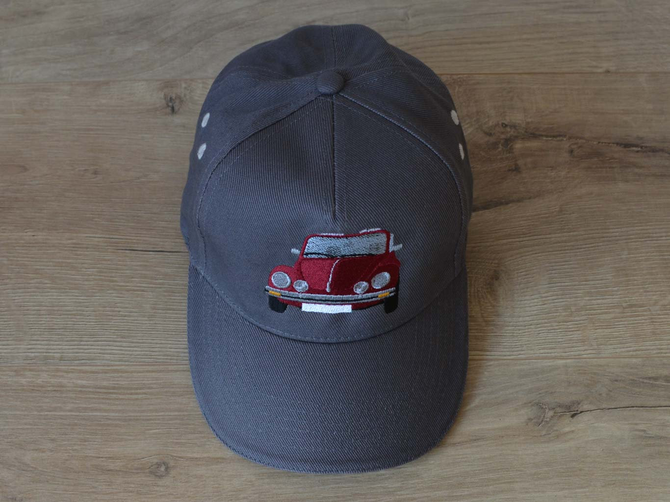 Base Cap "Käfer 1303 Cabriolet Coloradometallic" Bestickt von LiebeLachenLeben