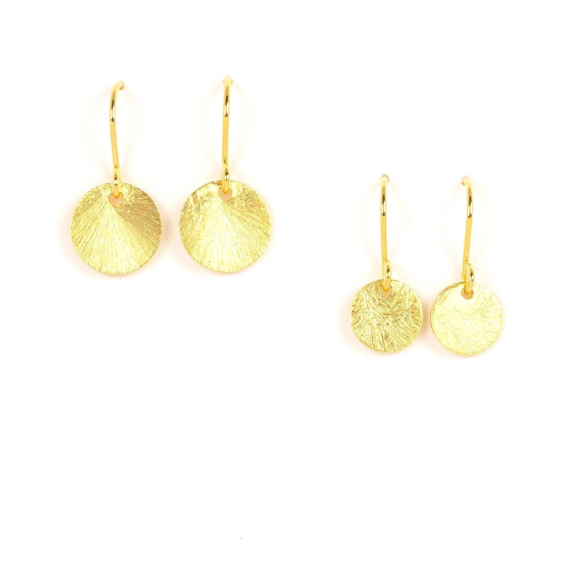 Ohrringe Mit Vergoldetem Plättchen/2 Modelle Ohrringe Mit Vergoldetem Plättchen/2 Modelle von Liebeley