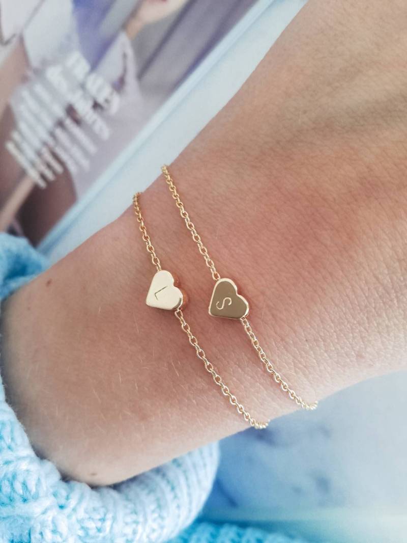 Gold Initialen Herz Armband, Geschenk Trauzeugin, Beste Freundin Geschenk, Uptodate, 18K Echt Vergoldet, Jga, Trend, Mutter-Tochter, Braut von Liebeliin