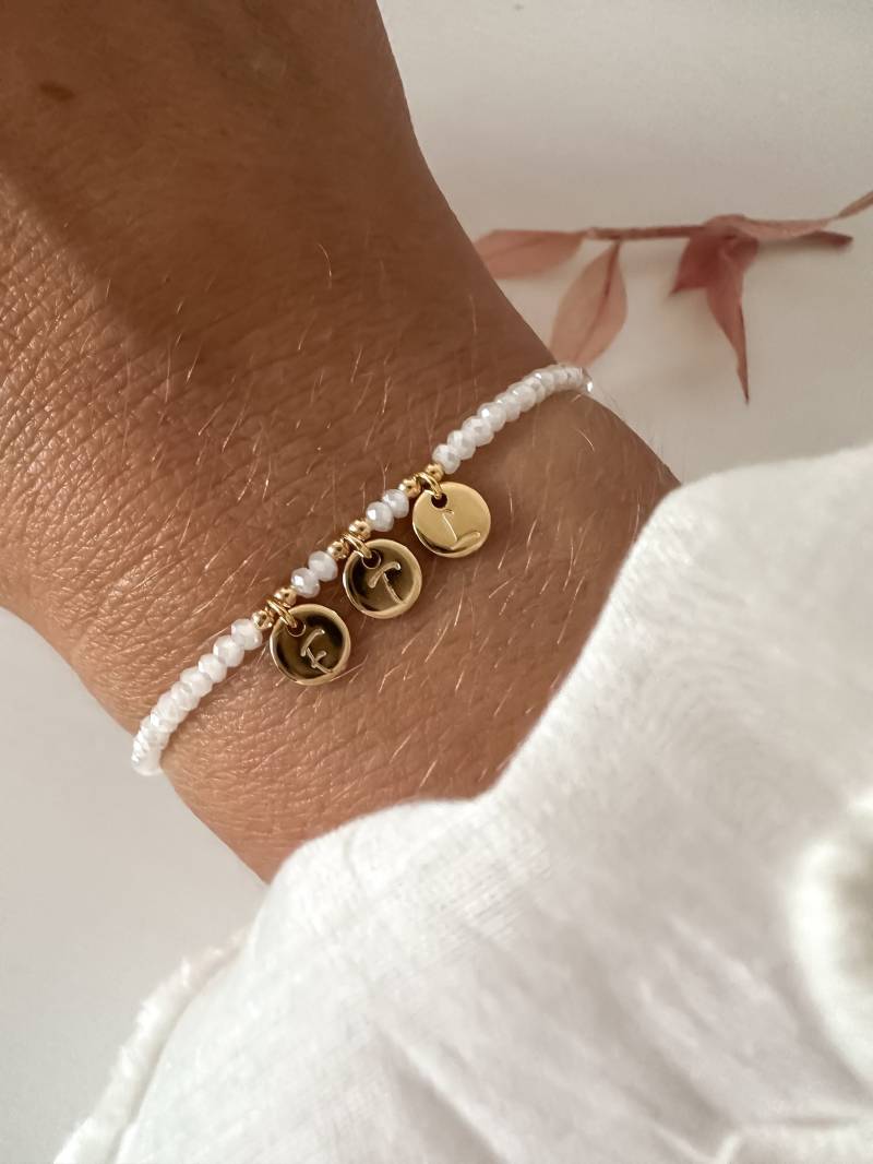 Initialen Kristall Armband Rund, Personalisierbar, Buchstabe Benutzerdefiniert, Gravur, Mama Geschenk Kristall, Runde Charms Gold Customized Initialen Kristall Armband Rund, Personalisierbar, Buchstabe Benutzerdefiniert, Gravur, Mama Geschenk Kristall, Runde Charms Gold Customized von Liebeliin