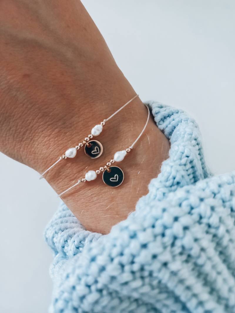 Personalisiertes 2 Armbänder Set, Herz Oder Buchstabe, Twinning, Mutter-Tochter, Beste Freundin, Schwestern, Partnerarmband, Initialen Love von Liebeliin