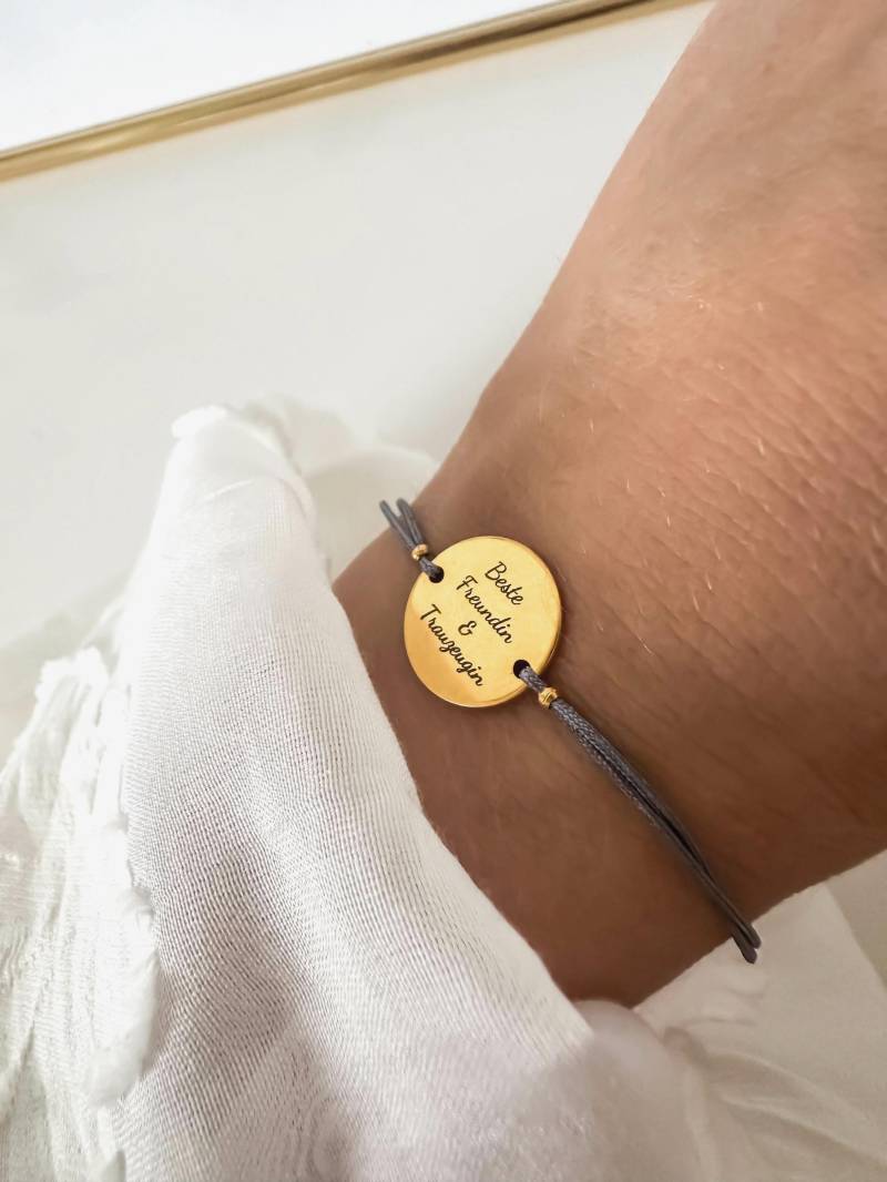 Trauzeugin Armband, Gold Silber Rose, Brautjungfer, Patentante, Initial, Freundschaftsarmband, Kindername, Gravur, Personalisiert, Kursiv von Liebeliin