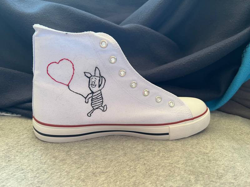 Handmade Designed Schuhe Auf Wunsch Handmade Designed Schuhe Auf Wunsch von LiebesSticken