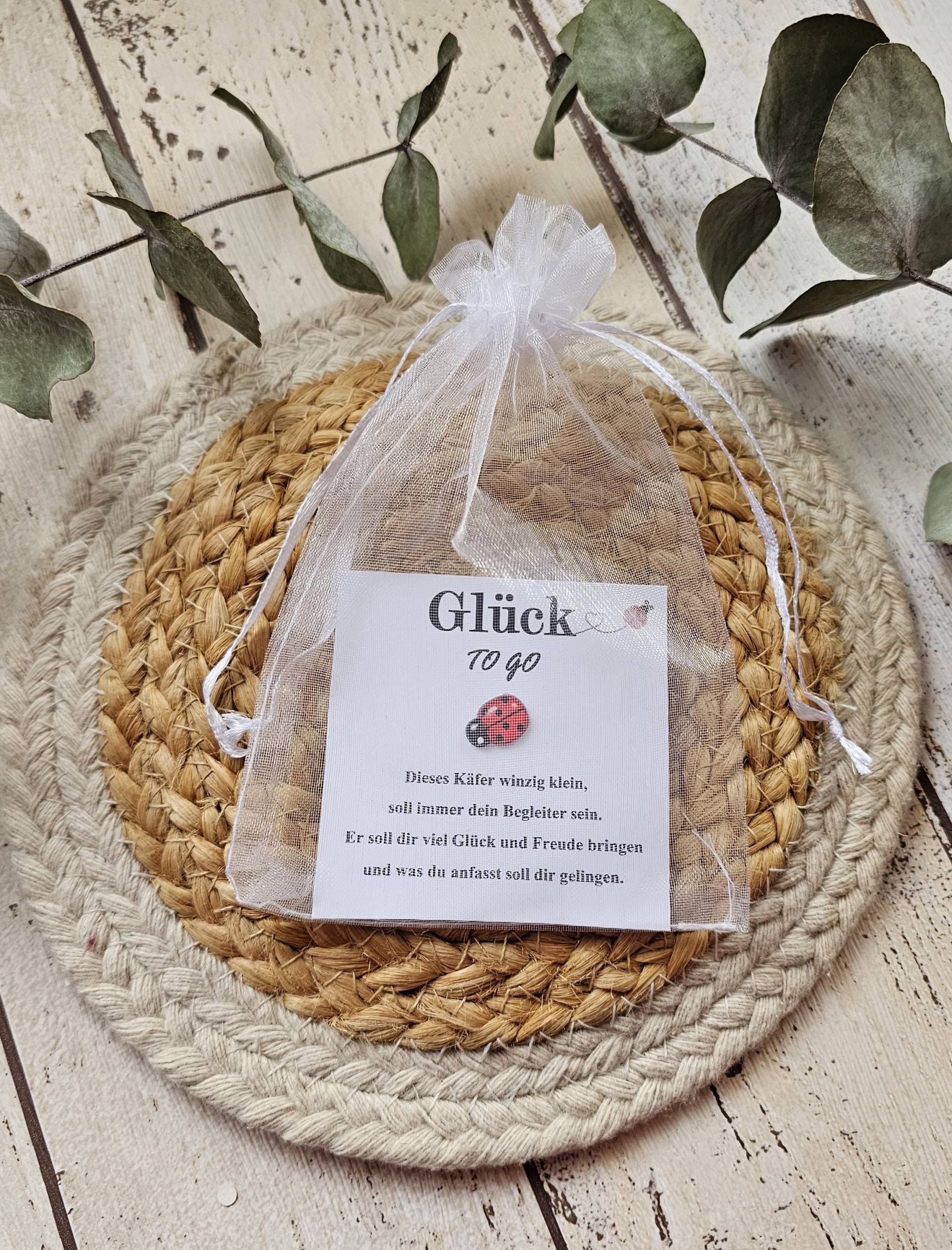 Glück To Go, Glücksbringer, Mitbringsel, Überraschung, Glückskäfer, Marienkäfer Glück To Go, Glücksbringer, Mitbringsel, Überraschung, Glückskäfer, Marienkäfer von Liebeshauch