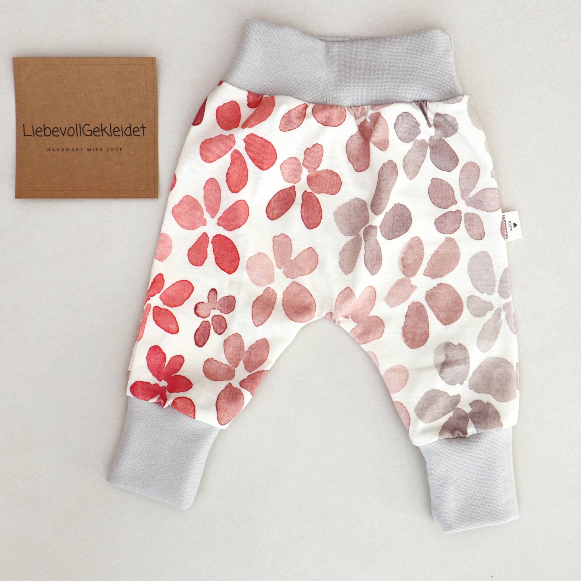 Babyhose Hose Baby Bio-Baumwoll-Jersey Gr. 50 Mädchen Pumphose Blüten Kind von LiebevollGekleidet