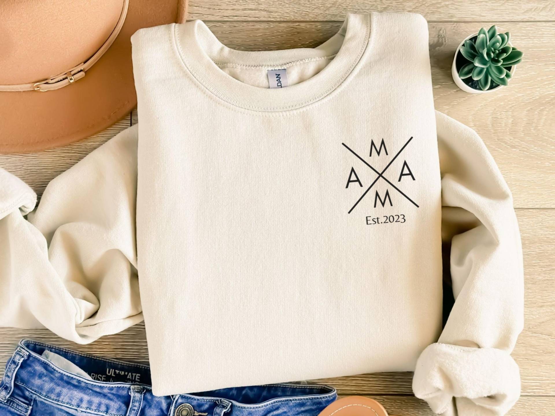 Mama Est Personalisiert Sweatshirt, Muttertag Geschenk Idee, Personalisierte Pullover, Neue Mutter Geschenk, Leben Sweatshirt von LiebevollGeschenkeDE