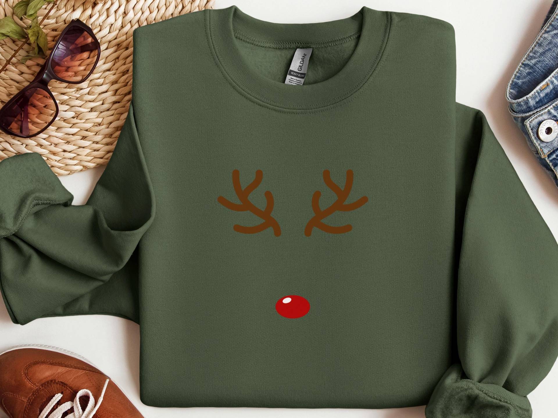 Rudolph Sweatshirt, Rentier Pullover, Festlicher Weihnachtspulli, Lustiger Urlaubspullover, Saisonale Mode von LiebevollGeschenkeDE