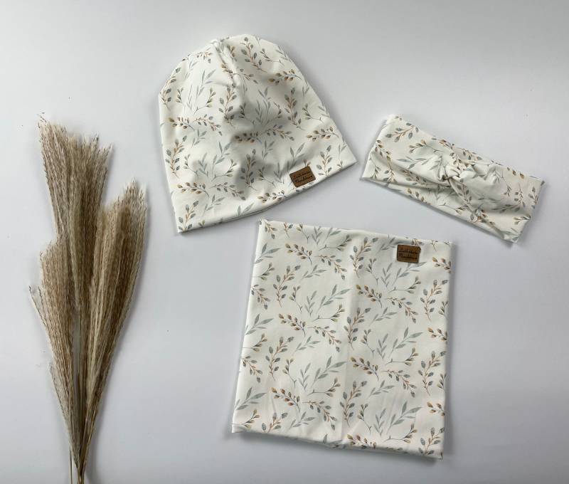 Beanie Stirnband Loop Weidenkätzchen Beanie Stirnband Loop Weidenkätzchen von LieblichkeitenManufa