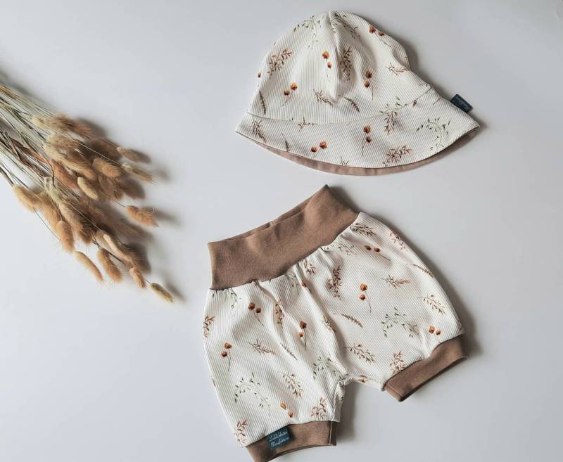 Flower, Shorts, Sommerhut Oder Im Set von LieblichkeitenManufa