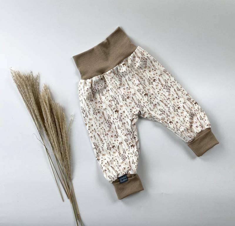 Pumphose Mitwachshose Trockenblumen Beige Pumphose Mitwachshose Trockenblumen Beige von LieblichkeitenManufa