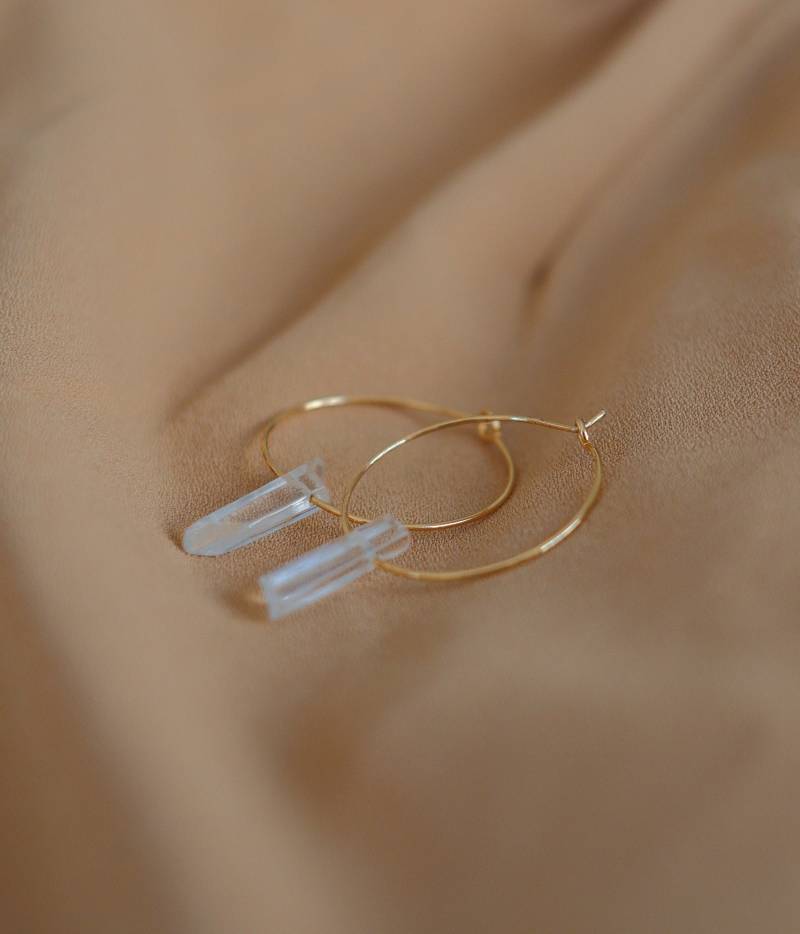 Creolen Mit Bergkristall - Gold Edition Creolen Mit Bergkristall - Gold Edition von LieblingArtpieces