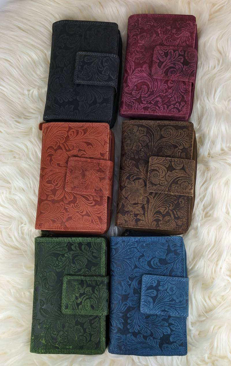 Damen Geldbörse Aus 100 % Büffelleder>Rfid-Schutz>Geprägtes Portemonnaie>Kompakte Geld Brieftasche Leder>Viele Kartenfächer>Geschenk Für Sie von Lieblingsaccessoire