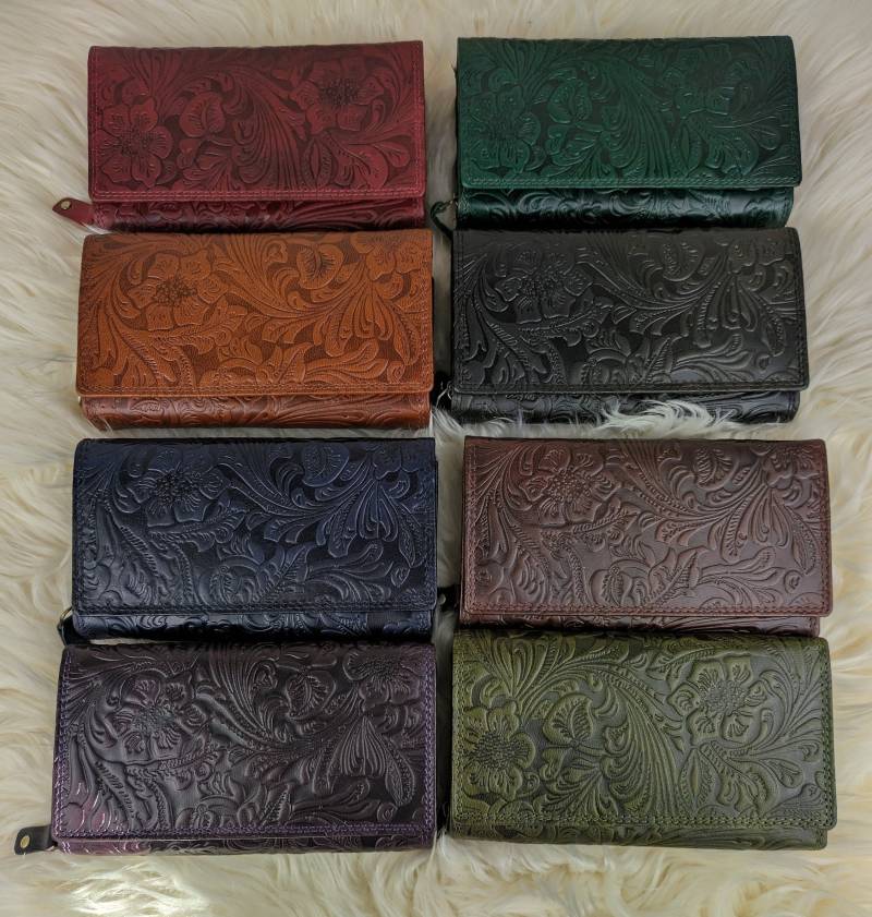 Grosse Damen Geldbörse Geprägtes Glattleder>Rfid-Schutz>Geprägte Börse>Portemonnaie Leder> Geschenk Für Sie>Geburtstag>Muttertag von Lieblingsaccessoire