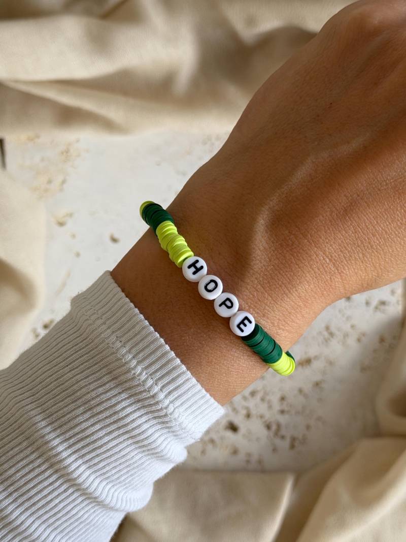 Hope Armband Mit Katsukiperlen - Handgefertigtes Schmuckstück Für Zuversicht Und Freude von LieblingsbandTrierDE