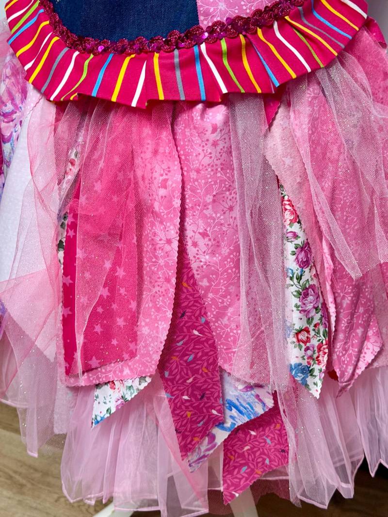 Fetzen Rock/Lappen Größe 38-44 - Außergewöhnlich Pink Türkis Der Hingucker Verrückt in Köln Lieblingskostüm Incl. Petticoat von Lieblingskostuem