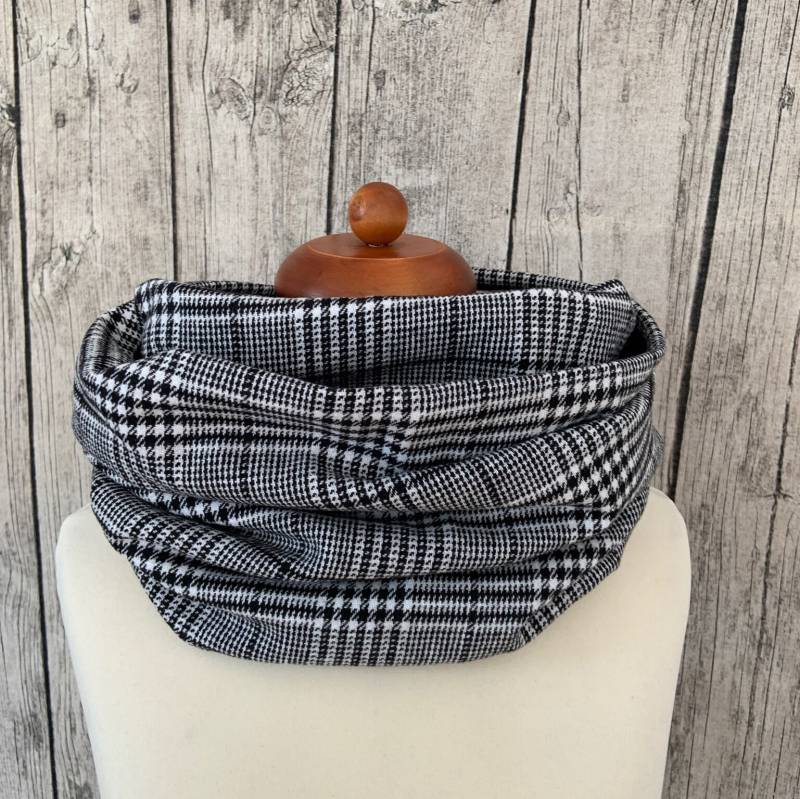 Big Doppel Loop Schal Fleece Kuschelschal - Kariert S/W Neu von Lieblingsstueck4U