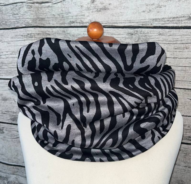 Doppel Loop Fleece Schal Kuschelschal - Animal Print Schwarz Grau Silber Fein Neu von Lieblingsstueck4U