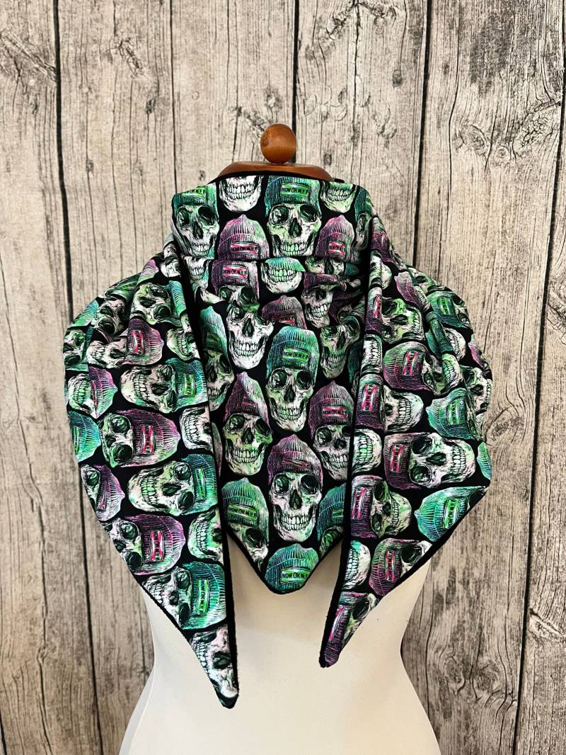 Dreieckstuch Wickel Schal Halstuch Loop - Totenkopf Grün Neu von Lieblingsstueck4U