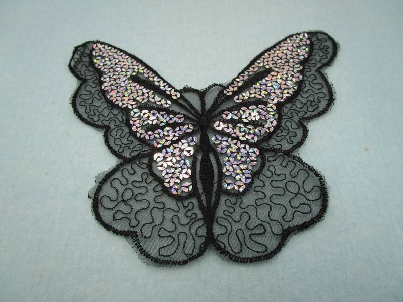 Große Applikation "Schmetterling" Zum Aufnähen Netzspitze Mit Stickerei Schwarz Und Pailletten Silber Irisierend 5-3-25 Große Applikation "Schmetterling" Zum Aufnähen Netzspitze Mit Stickerei Schwarz Und Pailletten Silber Irisierend 5-3-25 von LiebstesonneDE