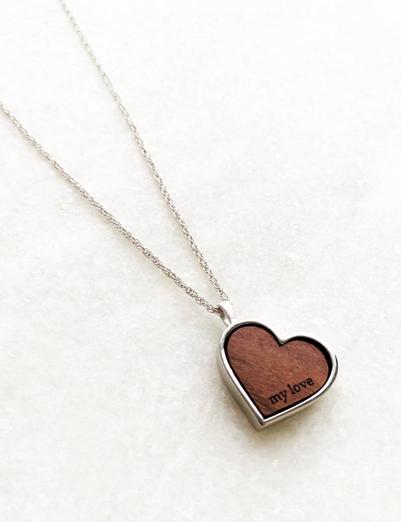 Hölzerne Herz Halskette - 5. Jahrestag Geschenk Für Sie Holz Schmuck Anhänger 5 Jahre Frau Hölzernes Hölzerne Herz Halskette - 5. Jahrestag Geschenk Für Sie Holz Schmuck Anhänger 5 Jahre Frau Hölzernes von LielandLentz