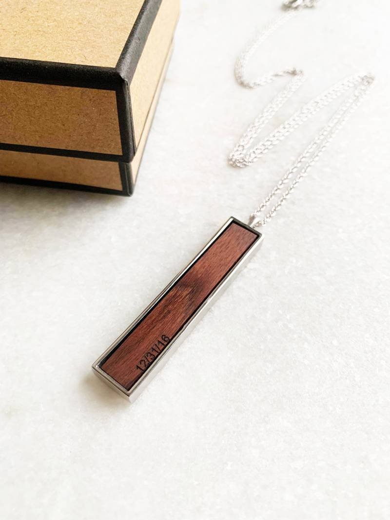 Holz Bar Halskette - Geschenk Für Sie Anhänger Benutzerdefinierte Schmuck Frau Holz Bar Halskette - Geschenk Für Sie Anhänger Benutzerdefinierte Schmuck Frau von LielandLentz