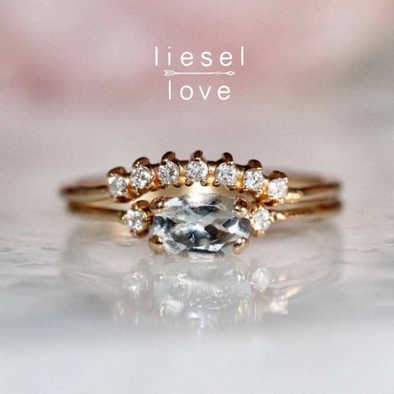 14K Gold Aquamarin Diamant Braut Set, "Meerjungfrau" Verlobungsring, Zierliche Verlobungsring Zwei Ring Ovale Form, 10K von LieselLove