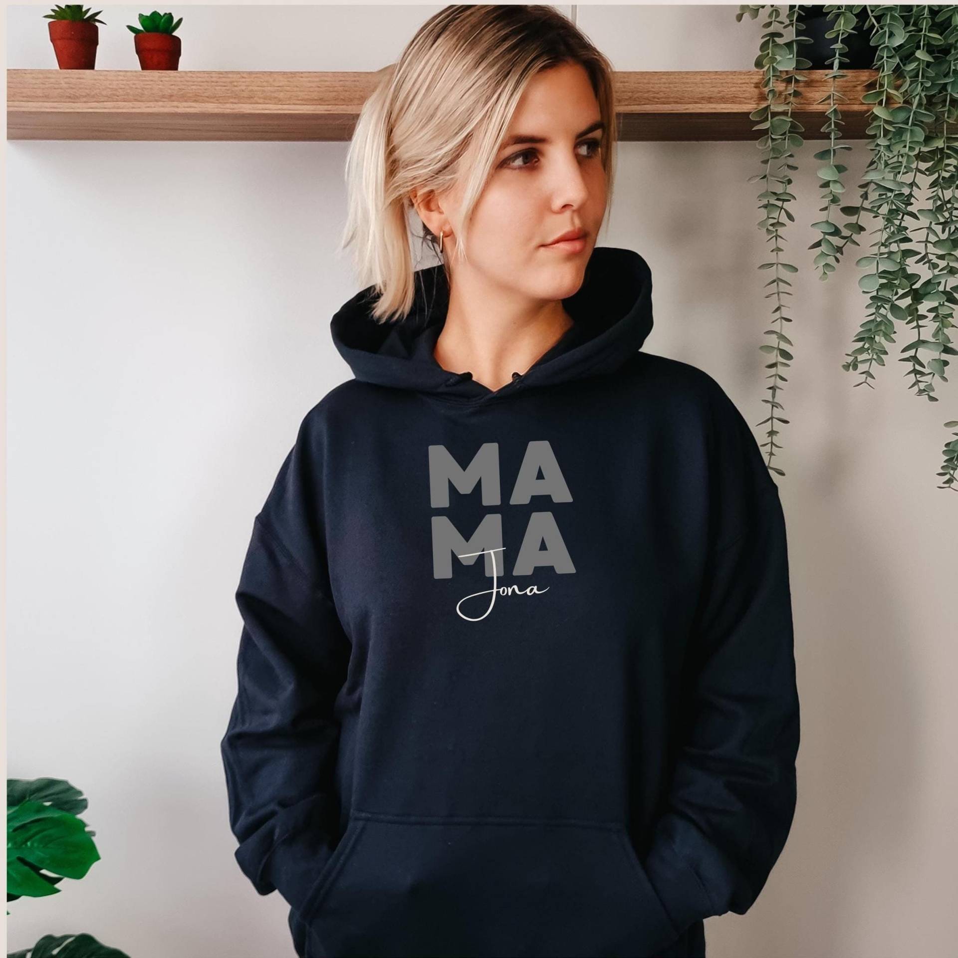 Personalisierbarer Mama Hoodie, T-Shirt, Werdende Mama, Sweatshirt, Mutter Pullover, Mom Shirt, Detailliertes Moderne von Liewesje
