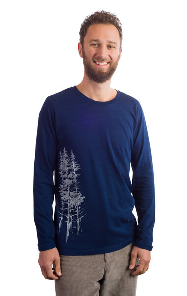 Life-Tree Longsleeve aus Biobaumwolle Fairwear für Herren "Fichtenwald" in Denim Blau von Life-Tree