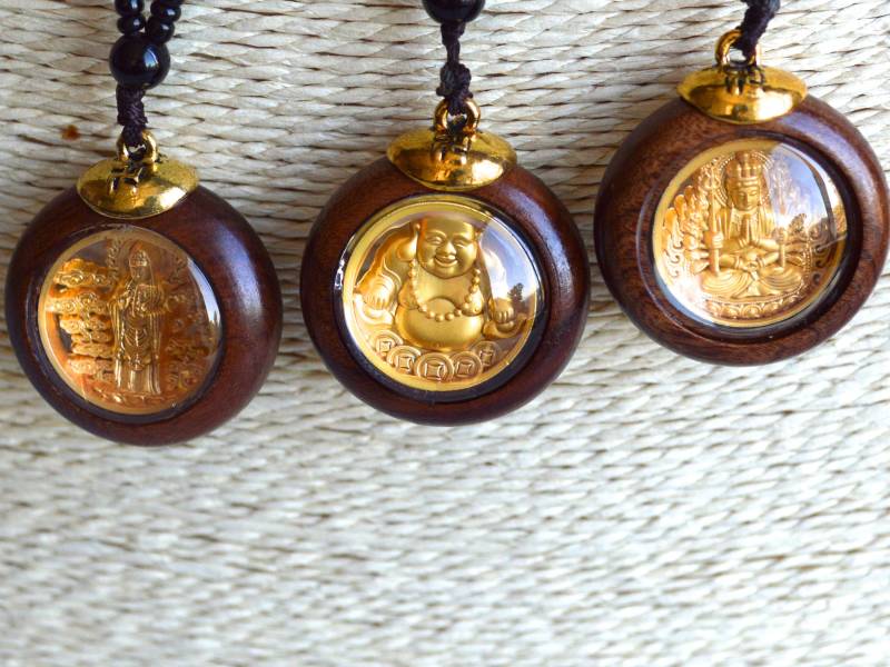 Beide Seiten Gold Foil Buddha Anhänger Edelstein Perlen Lange Halskette Größe 30 X 16 Mm 25 Zoll # N19 Beide Seiten Gold Foil Buddha Anhänger Edelstein Perlen Lange Halskette Größe 30 X 16 Mm 25 Zoll # N19 von LifeGem