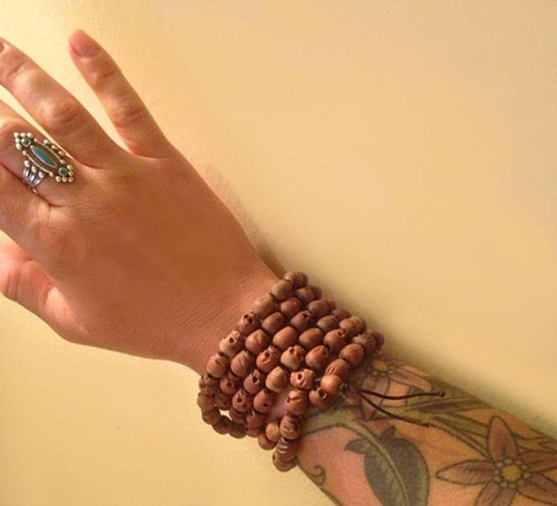 Totenkopf Mala Gebetskette Handgeschnitzte Holzperlen von LifeIsAGiftShop